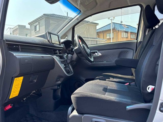 DAIHATSU MOVE CUSTOM 2015 Image 31