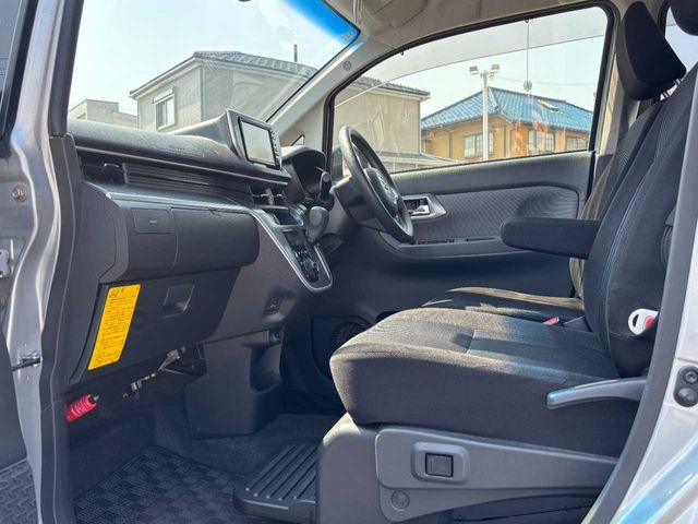 DAIHATSU MOVE CUSTOM 2015 Image 31