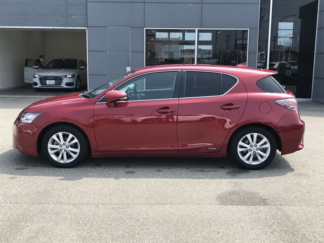 TOYOTA LEXUS CT200H 2017 Image 31
