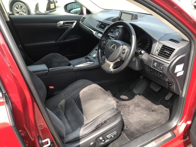 TOYOTA LEXUS CT200H 2017 Image 31