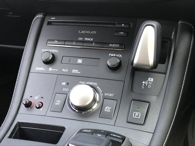 TOYOTA LEXUS CT200H 2017 Image 31