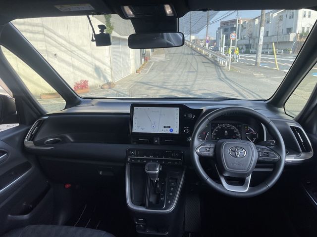 TOYOTA VOXY 2023 Image 31