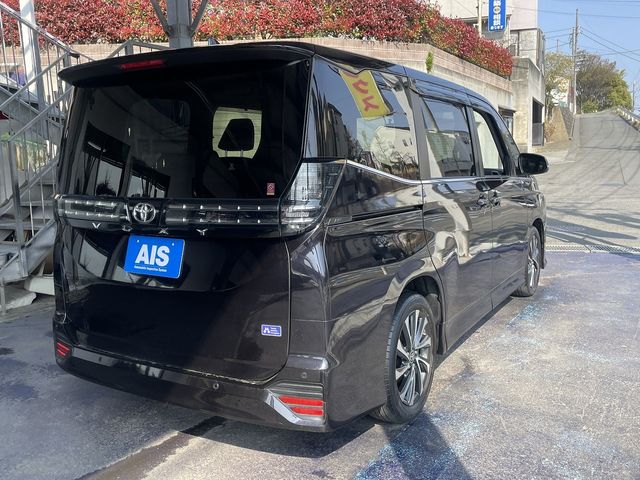 TOYOTA VOXY 2023 Image 31