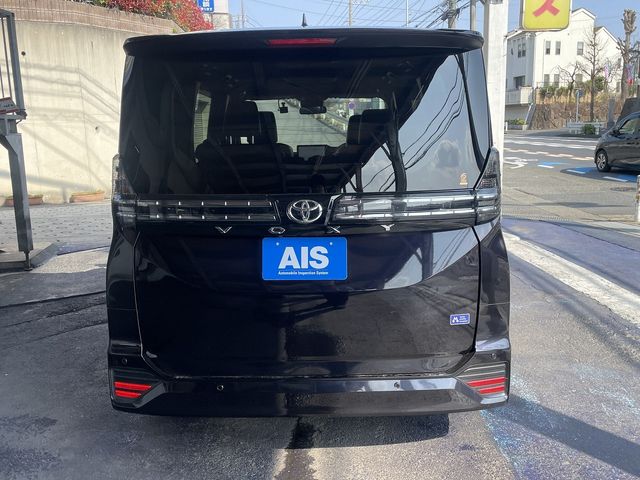 TOYOTA VOXY 2023 Image 31