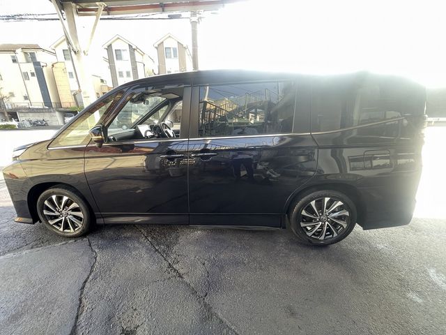 TOYOTA VOXY 2023 Image 31