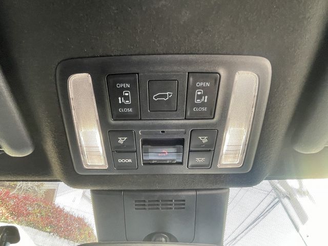 TOYOTA VOXY 2023 Image 31