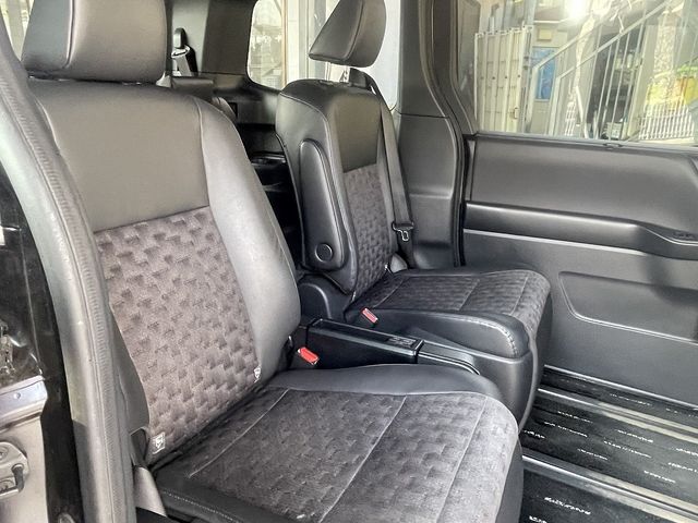 TOYOTA VOXY 2023 Image 31