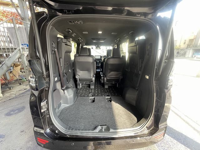 TOYOTA VOXY 2023 Image 31