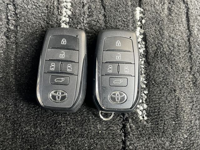 TOYOTA VOXY 2023 Image 31