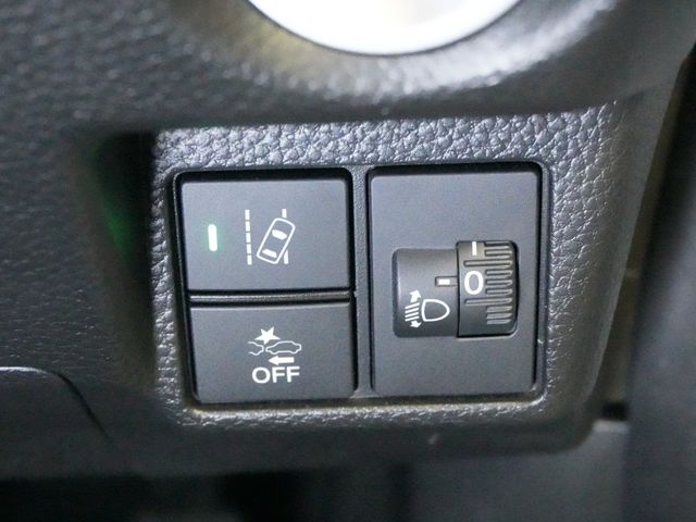 HONDA N BOX CUSTOM 2022 Image 31