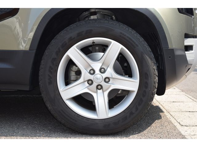 ROVER DEFENDER 2020 Image 31