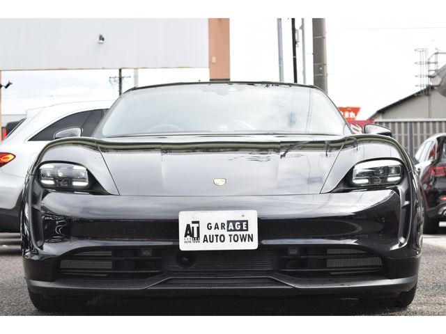 PORSCHE TAYCAN 2023 Image 31