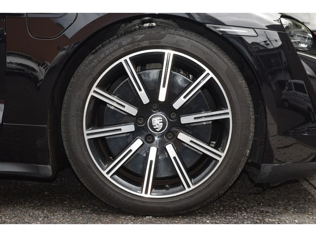 PORSCHE TAYCAN 2023 Image 31