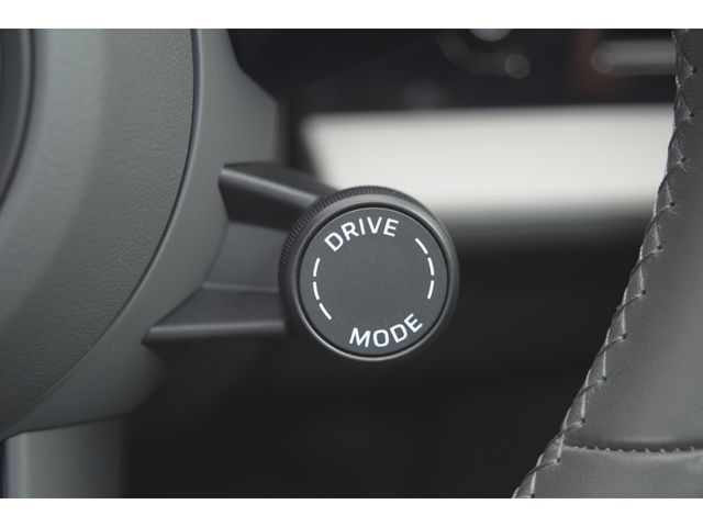 PORSCHE TAYCAN 2023 Image 31