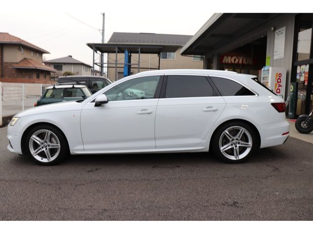 AUDI A4 AVANT 2018 Image 31