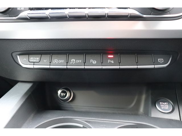 AUDI A4 AVANT 2018 Image 31