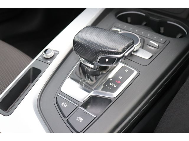 AUDI A4 AVANT 2018 Image 31