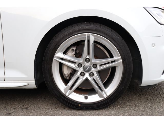 AUDI A4 AVANT 2018 Image 31