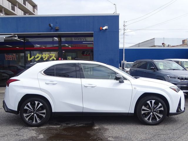 TOYOTA LEXUS UX250H 2023 Image 31