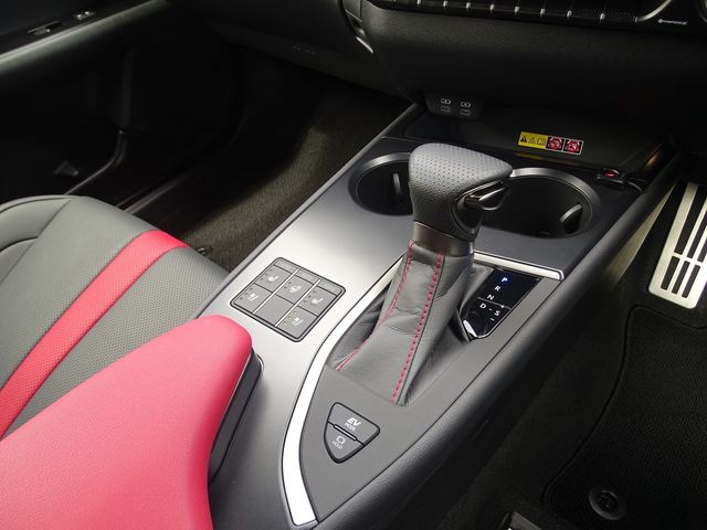 TOYOTA LEXUS UX250H 2023 Image 31