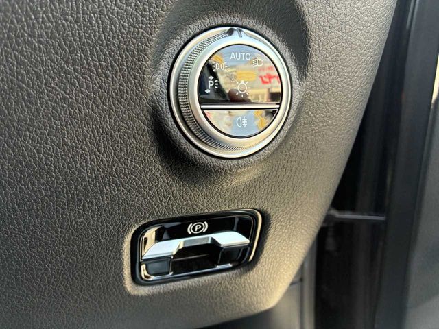 MERCEDES BENZ C CLAS 2022 Image 31