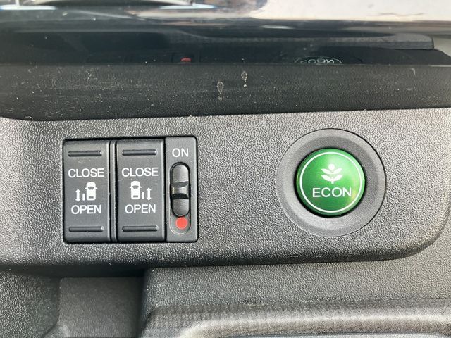 HONDA STEPWAGON 4WD 2019 Image 31