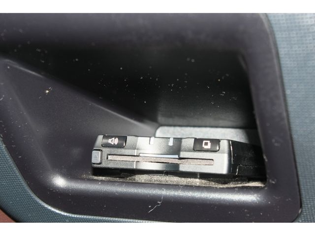 TOYOTA SPADE 2014 Image 31