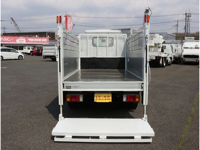 ISUZU ELF 2015 Image 31