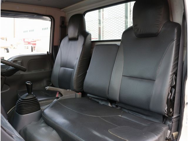 ISUZU ELF 2015 Image 31