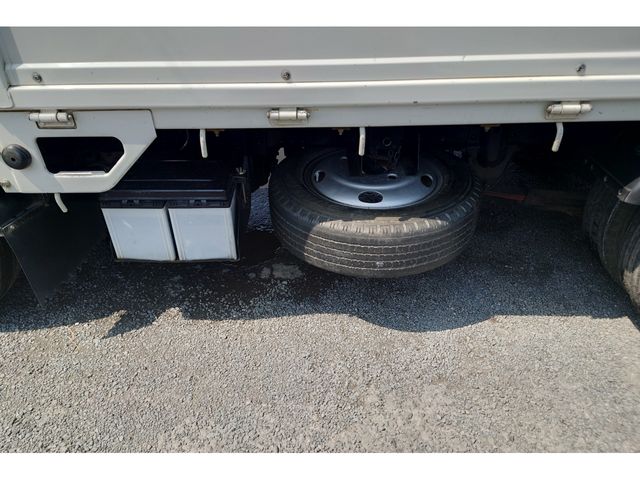 ISUZU ELF 2006 Image 31