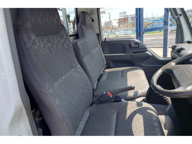 ISUZU ELF 2006 Image 31