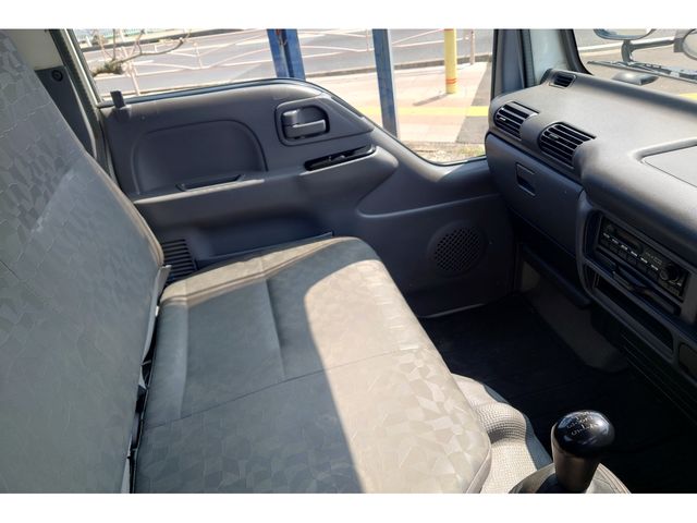 ISUZU ELF 2006 Image 31