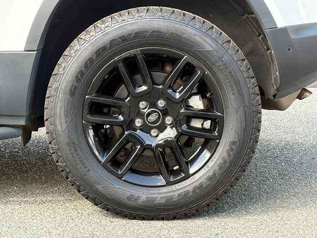 ROVER DEFENDER 2022 Image 31