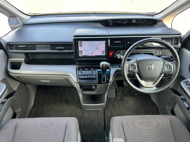 HONDA STEPWAGON 2016 Image 31