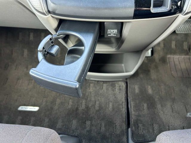 HONDA STEPWAGON 2016 Image 31