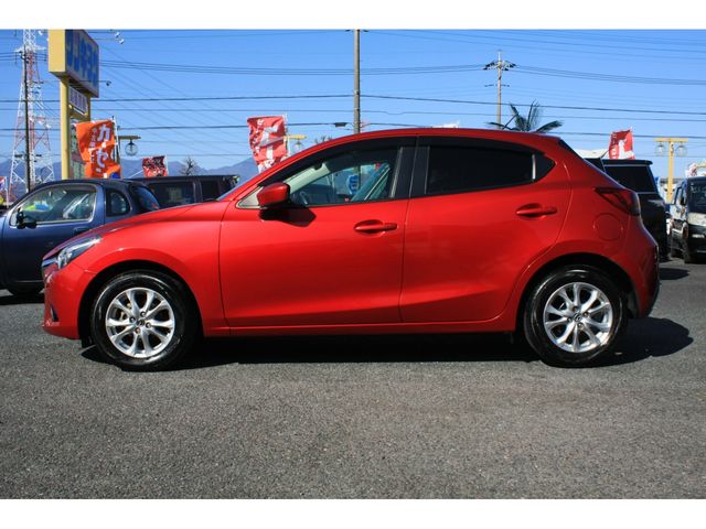 MAZDA DEMIO 2015 Image 31