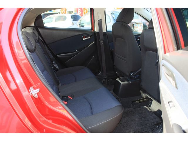 MAZDA DEMIO 2015 Image 31