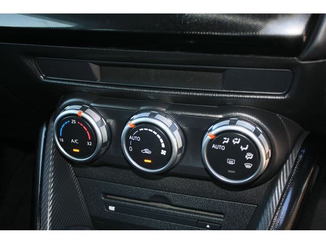 MAZDA DEMIO 2015 Image 31