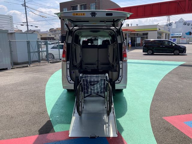 NISSAN SERENA  S-HYBRID 2020 Image 31