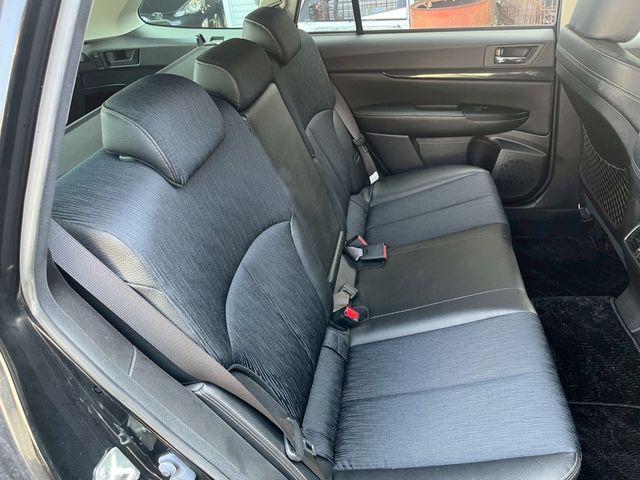 SUBARU LEGACY OUTBACK 2012 Image 31