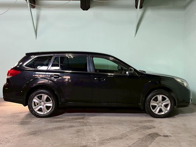 SUBARU LEGACY OUTBACK 2012 Image 31