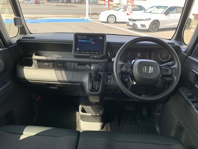 HONDA N BOX CUSTOM 2023 Image 31