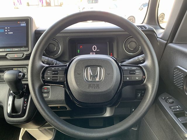 HONDA N BOX CUSTOM 2023 Image 31