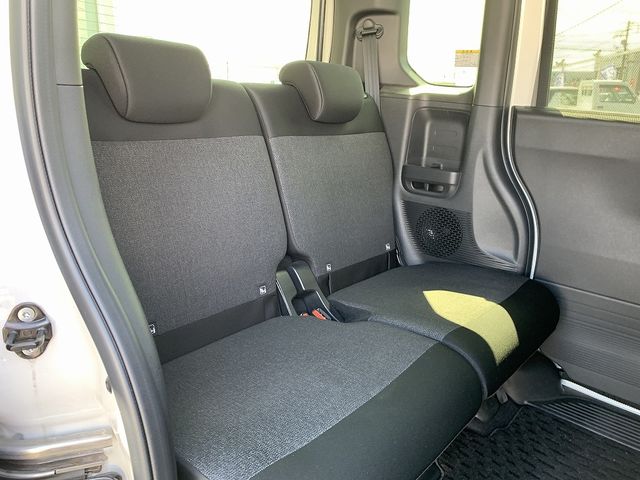 HONDA N BOX CUSTOM 2023 Image 31