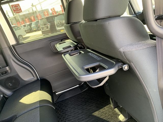 HONDA N BOX CUSTOM 2023 Image 31