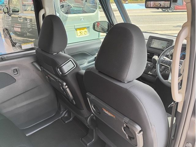 NISSAN ROOX 2023 Image 31