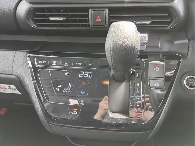 NISSAN ROOX 2023 Image 31