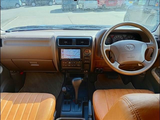 TOYOTA LANDCRUISER PRADO 2000 Image 31