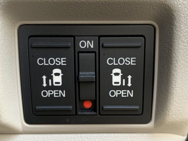 HONDA N BOX 2023 Image 31