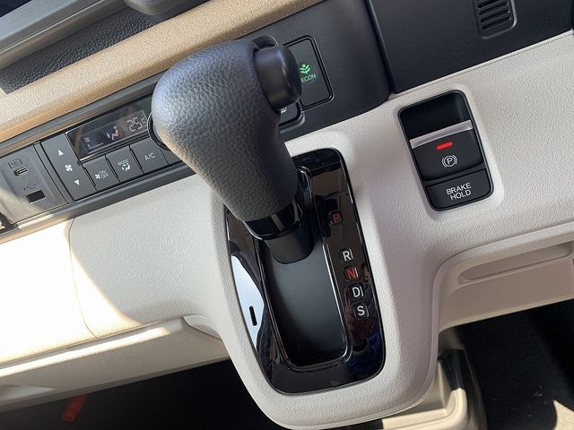 HONDA N BOX 2023 Image 31